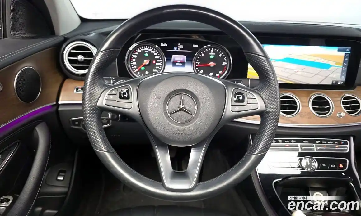 Mercedes-Benz E-Class 2018 1.9 Автомат в Москве № 495063, фото 13