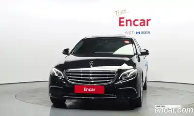 Mercedes-Benz E-Class 2018 1.9 Автомат в Москве № 495063, миниатюра 3