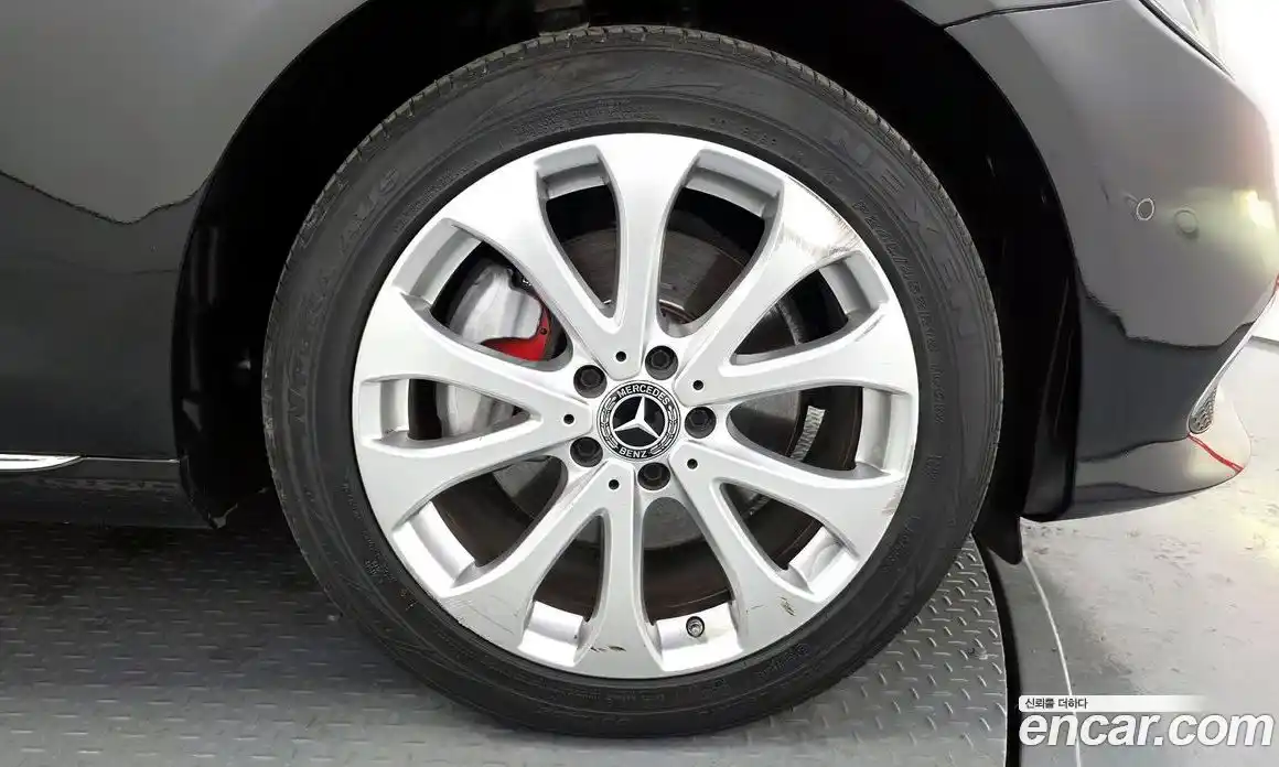 Mercedes-Benz E-Class 2018 1.9 Автомат в Москве № 495063, фото 5