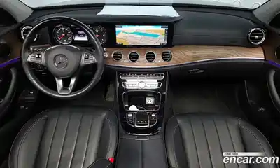 Mercedes-Benz E-Class 2018 1.9 Автомат в Москве № 495063, миниатюра 7