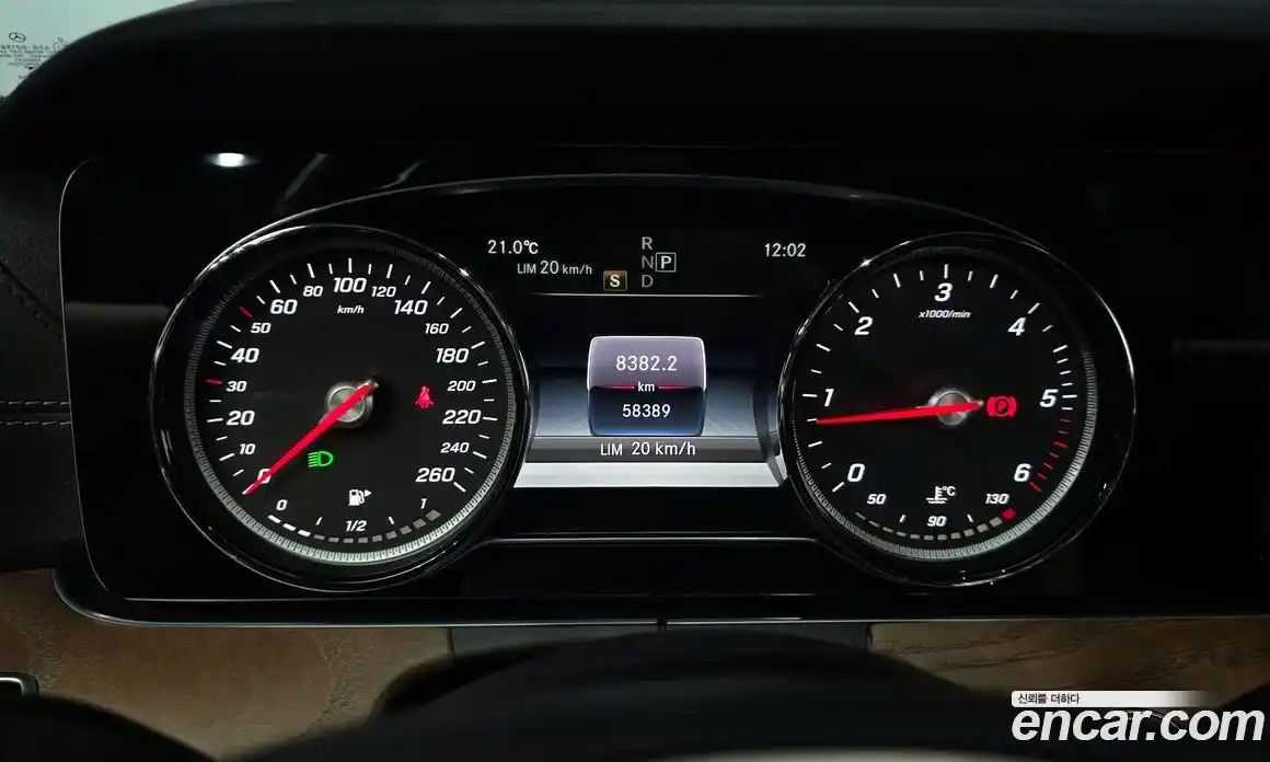 Mercedes-Benz E-Class 2018 1.9 Автомат в Москве № 495063, фото 8