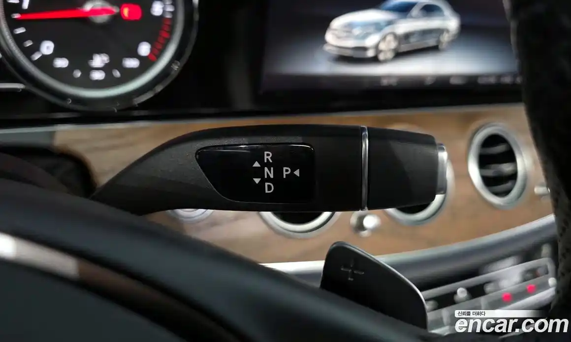 Mercedes-Benz E-Class 2018 1.9 Автомат в Москве № 495063, фото 9