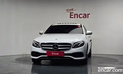 Mercedes-Benz E-Class 2019 2.0 Автомат в Москве № 495974, миниатюра 3