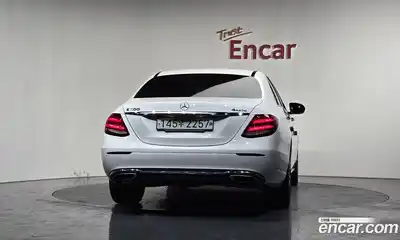 Mercedes-Benz E-Class 2019 2.0 Автомат в Москве № 495974, миниатюра 4