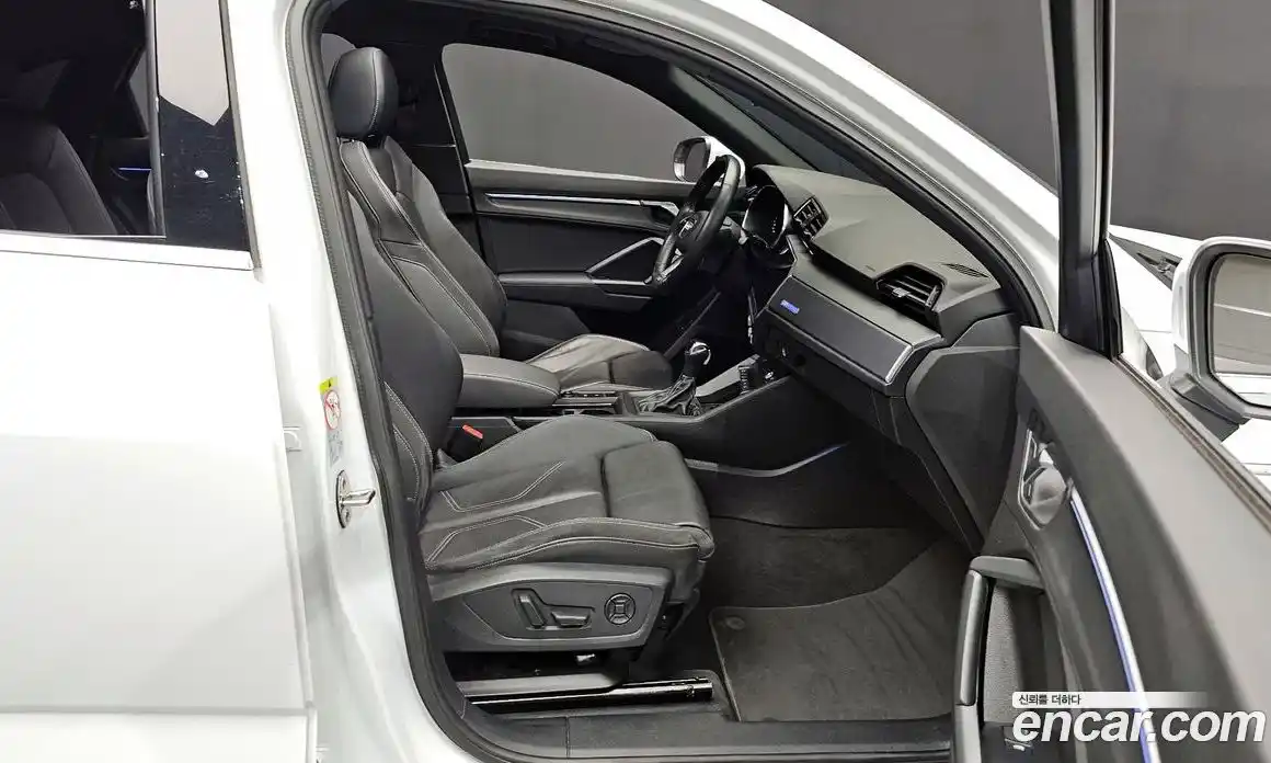 Audi Q3 2020 2.0 Автомат в Москве № 496559, фото 11