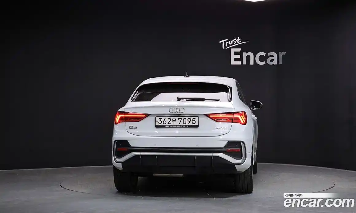 Audi Q3 2020 2.0 Автомат в Москве № 496559, фото 4