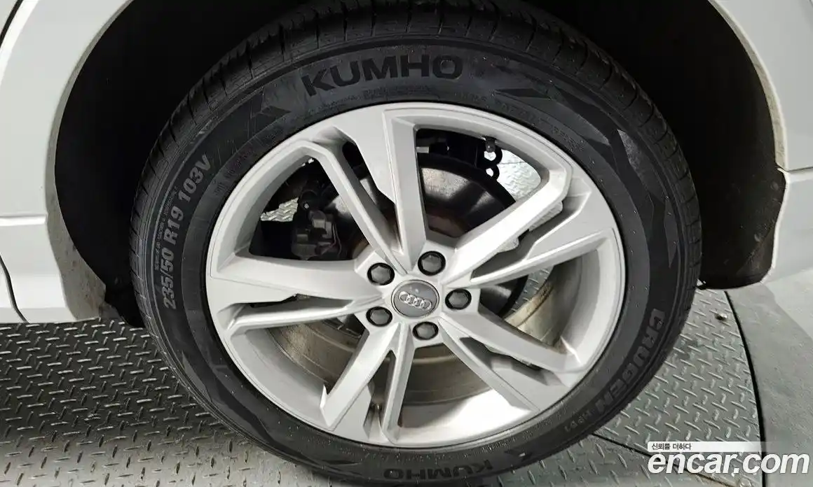 Audi Q3 2020 2.0 Автомат в Москве № 496559, фото 5