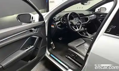 Audi Q3 2020 2.0 Автомат в Москве № 496559, миниатюра 10