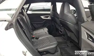 Audi Q8 2021 3.0 Автомат в Москве № 496769, миниатюра 11