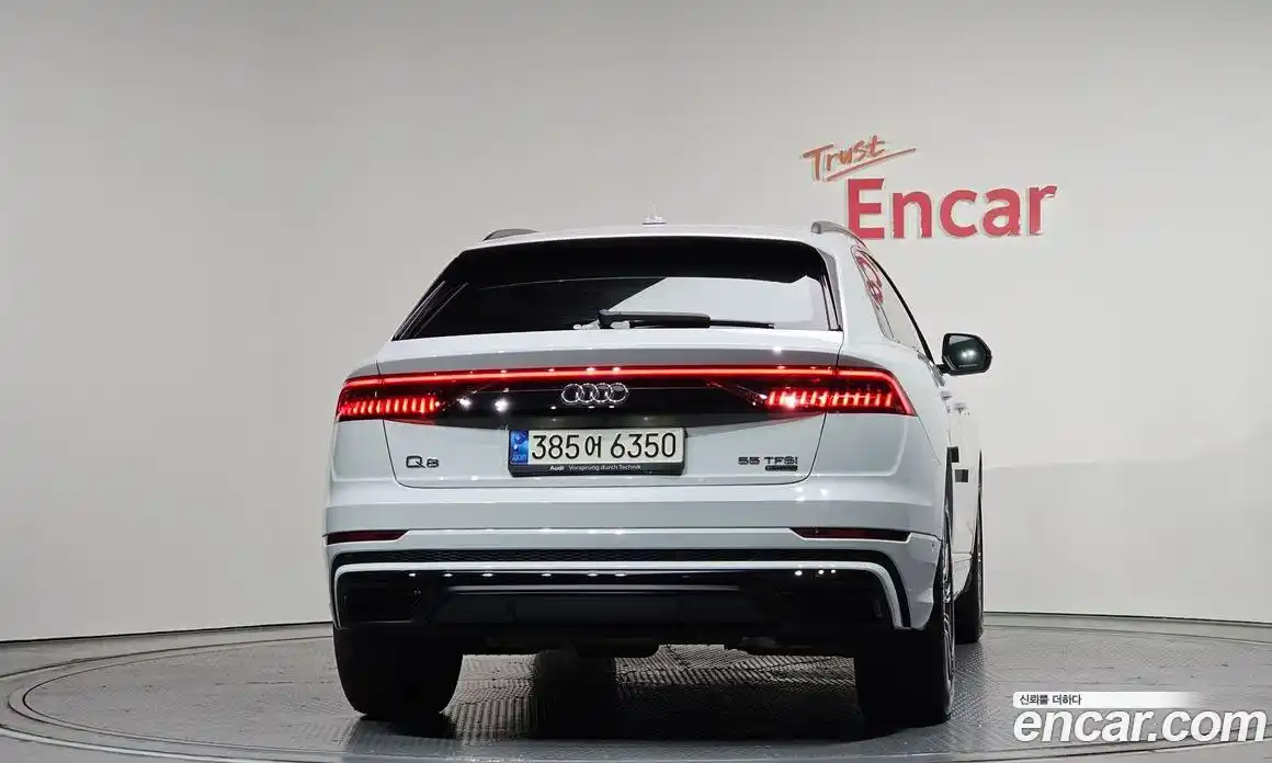 Audi Q8 2021 3.0 Автомат в Москве № 496769, фото 3