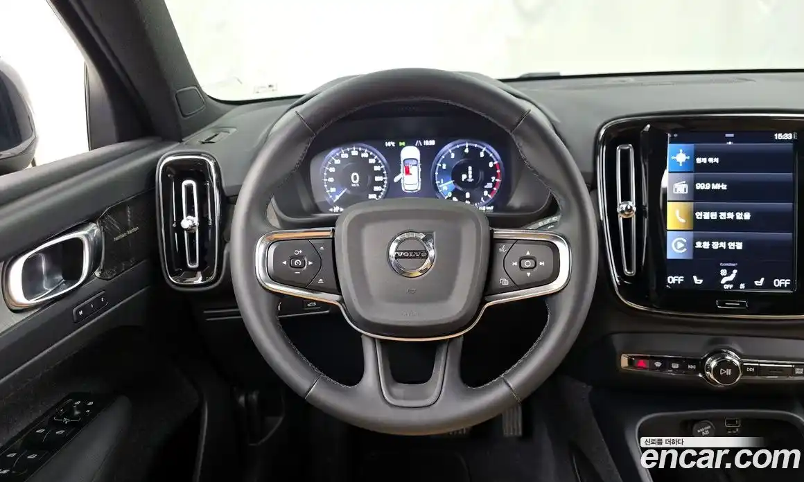 Volvo XC40 2022 2.0 Автомат в Москве № 497639, фото 13