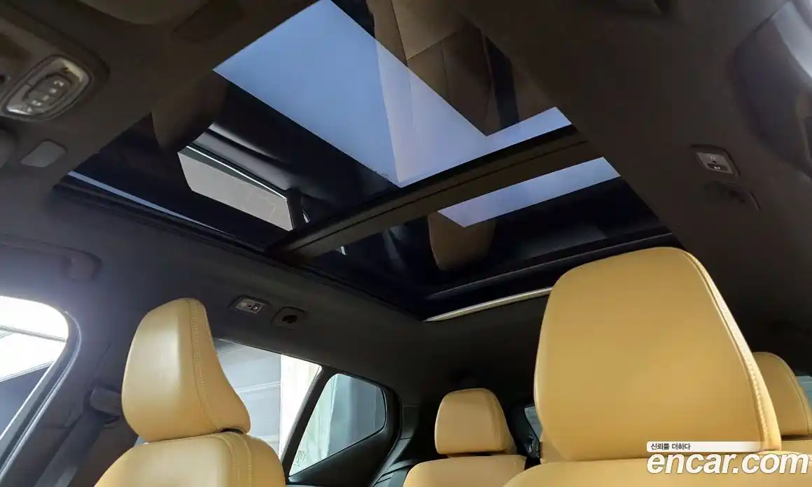 Volvo XC40 2022 2.0 Автомат в Москве № 497639, фото 17