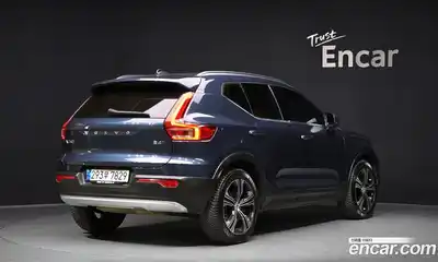 Volvo XC40 2022 2.0 Автомат в Москве № 497639, миниатюра 2