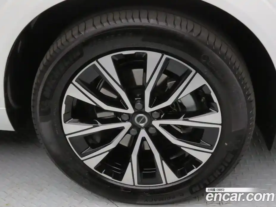 Volvo XC60 2025 2.0 Автомат в Москве № 497863, фото 6