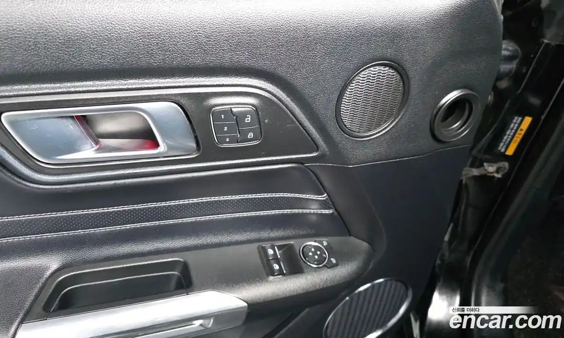 Ford Mustang 2018 2.3 Автомат в Москве № 499132, фото 19