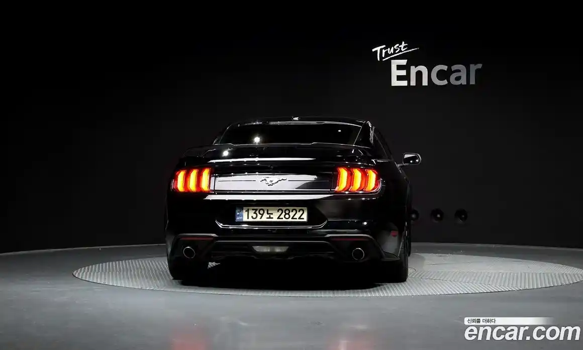 Ford Mustang 2018 2.3 Автомат в Москве № 499132, фото 4