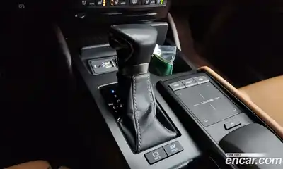 Lexus ES 2019 2.5 Автомат в Москве № 499650, миниатюра 9