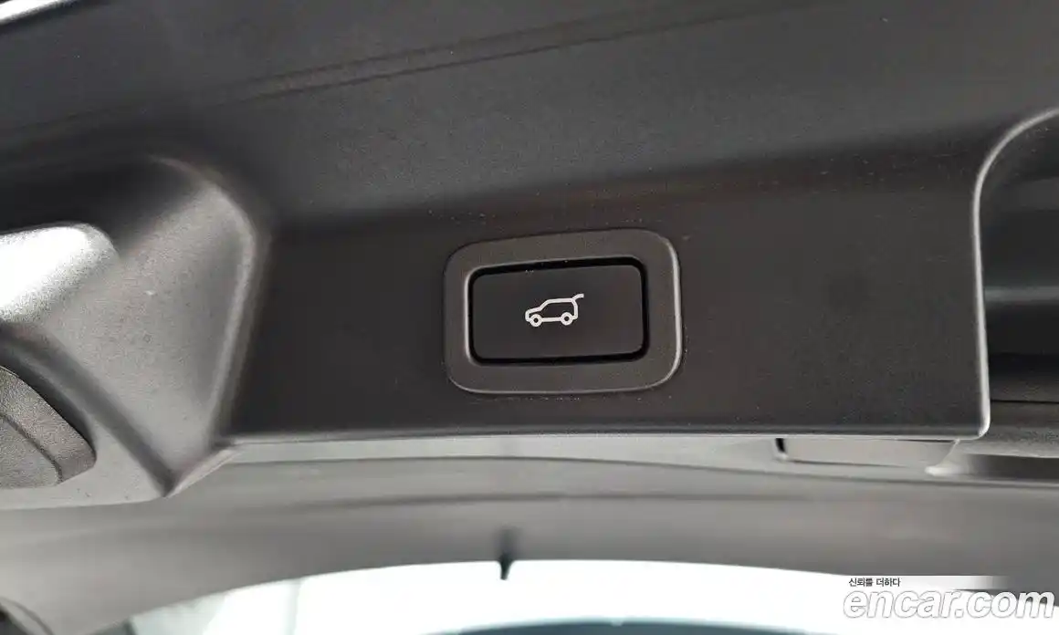 Jaguar F-Pace 2017 2.0 Автомат в Москве № 500306, фото 18