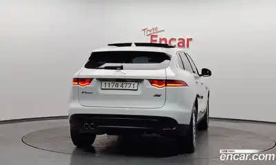 Jaguar F-Pace 2017 2.0 Автомат в Москве № 500306, миниатюра 3