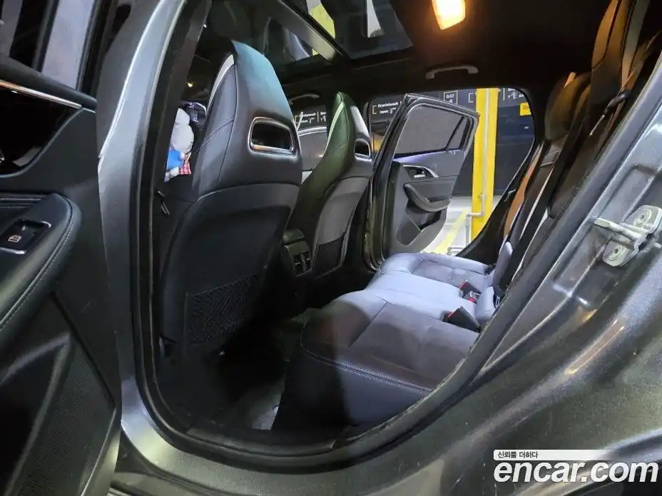 Infiniti Q30 2017 2.0 Автомат в Москве № 500429, фото 19