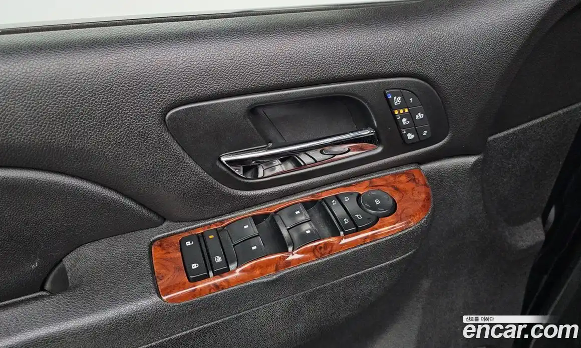 Chevrolet Surburban 2013 5.3 Автомат в Москве № 500970, фото 17