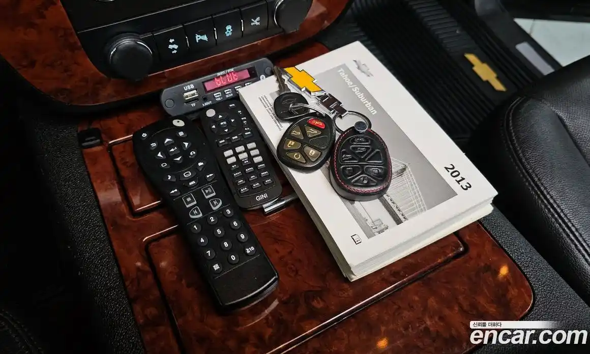 Chevrolet Surburban 2013 5.3 Автомат в Москве № 500970, фото 20