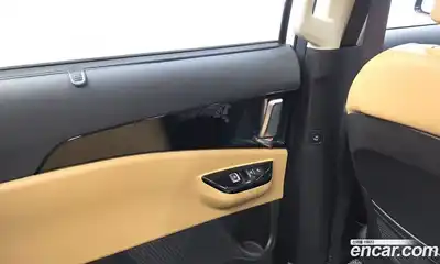 Kia Canival 2023 2.2 Автомат в Москве № 50352, миниатюра 4