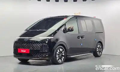 Hyundai Staria, 2025