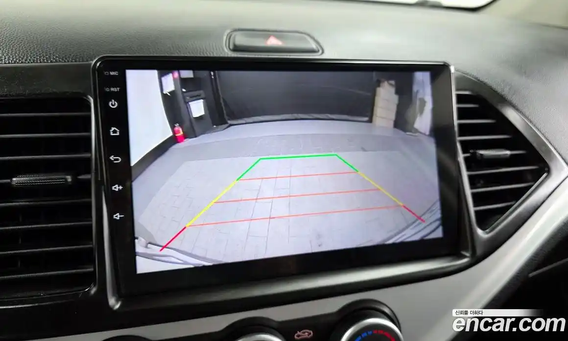 Kia Morning 2014 1.0 Автомат в Москве № 520136, фото 15