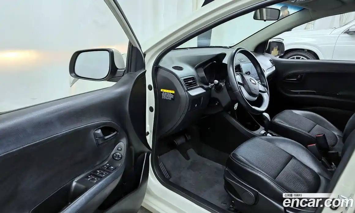 Kia Morning 2014 1.0 Автомат в Москве № 520136, фото 10