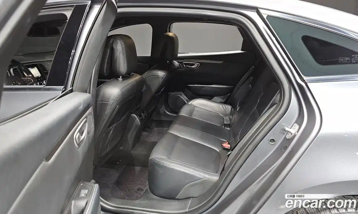 Renault SM6 2024 2.0 Автомат в Москве № 521129, фото 11