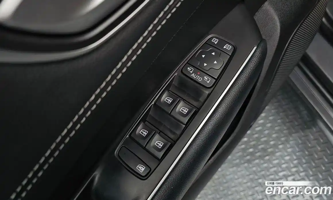 Renault SM6 2024 2.0 Автомат в Москве № 521129, фото 12