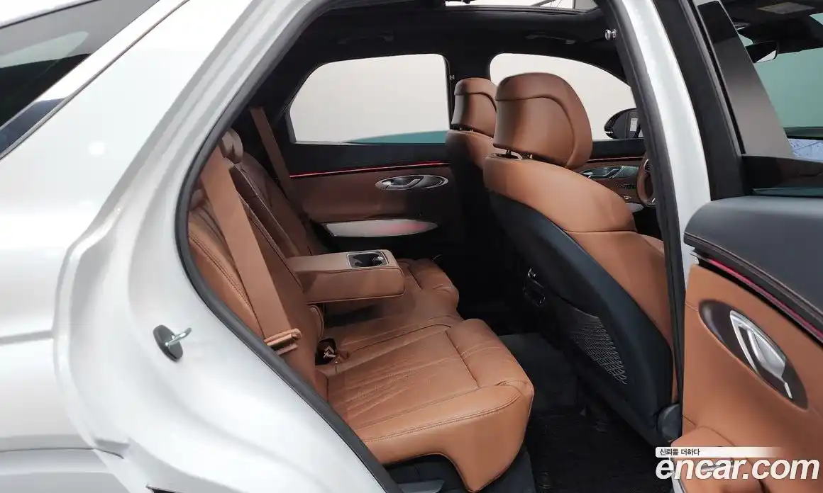 Genesis GV70 2025 2.5 Автомат в Москве № 523239, фото 12