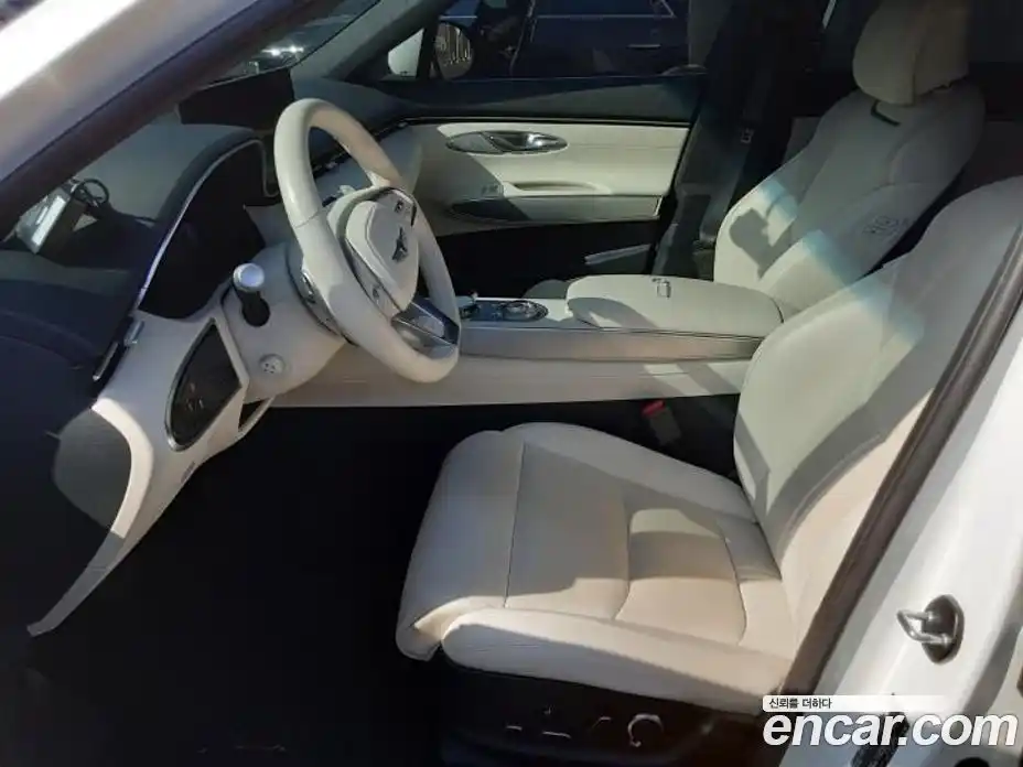 Genesis GV70 2022 0.4 Автомат в Москве № 523862, фото 7