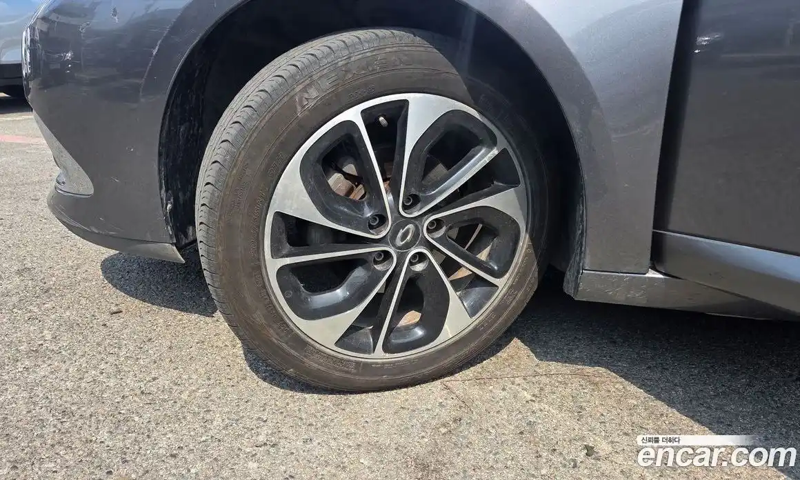 Renault SM3 2016 1.6 Автомат в Москве № 524601, фото 18