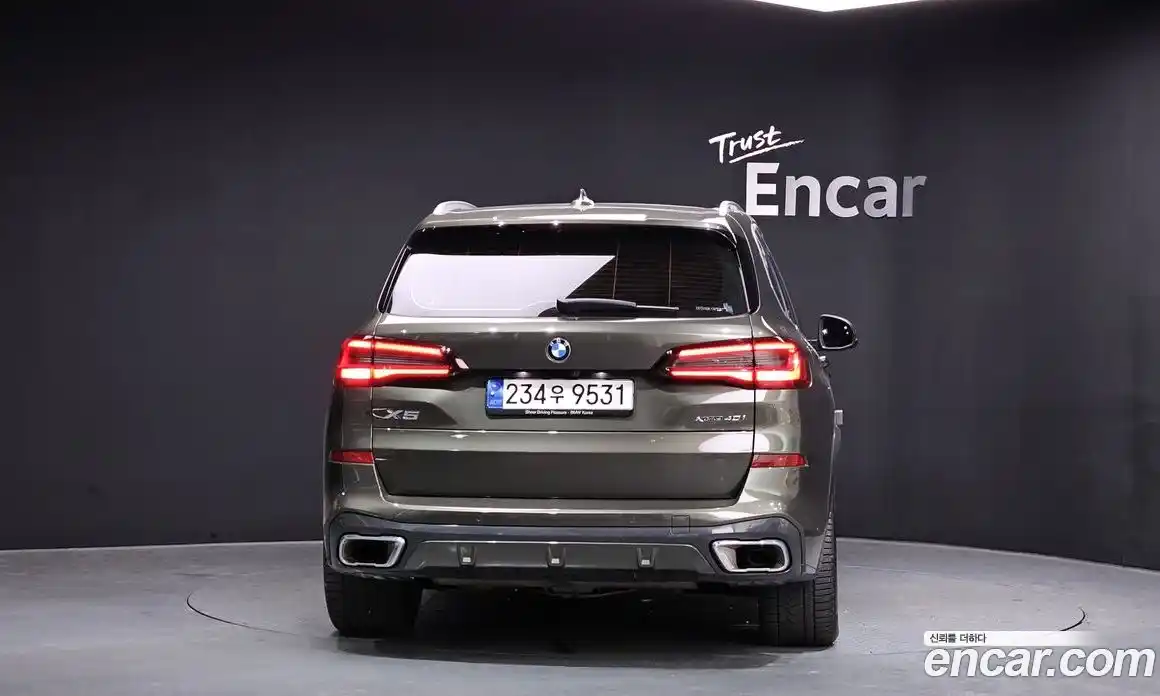 BMW X5 2023 3.0 Автомат в Москве № 528182, фото 3