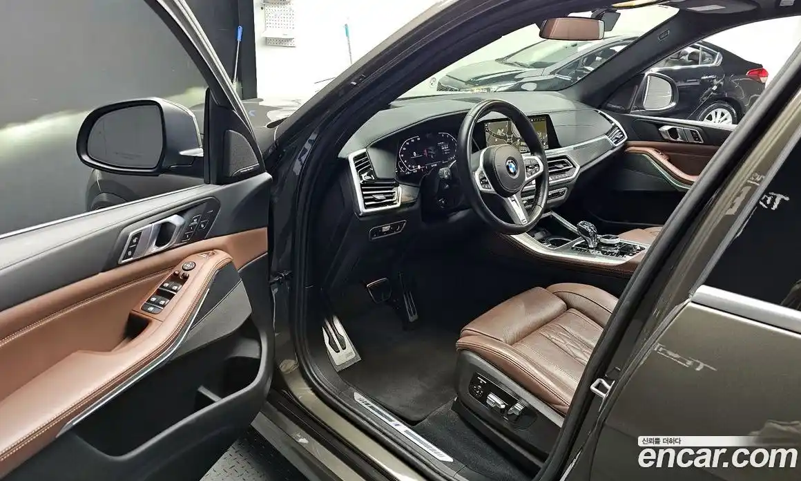 BMW X5 2023 3.0 Автомат в Москве № 528182, фото 9