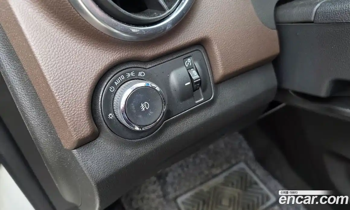 Chevrolet Trax 2016 1.4 Автомат в Москве № 528640, фото 17