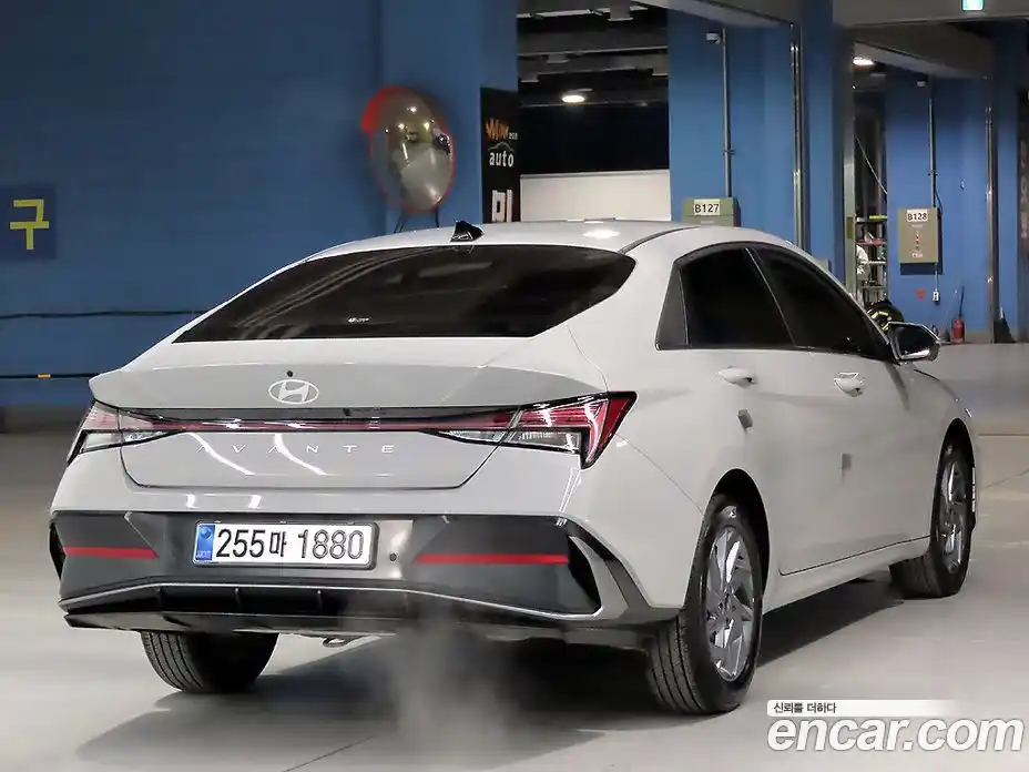 Hyundai Avante 2025 1.6 Автомат в Москве № 529510, фото 4