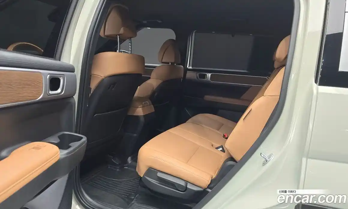 Hyundai Santa Fe 2024 2.5 Автомат в Москве № 529875, фото 11