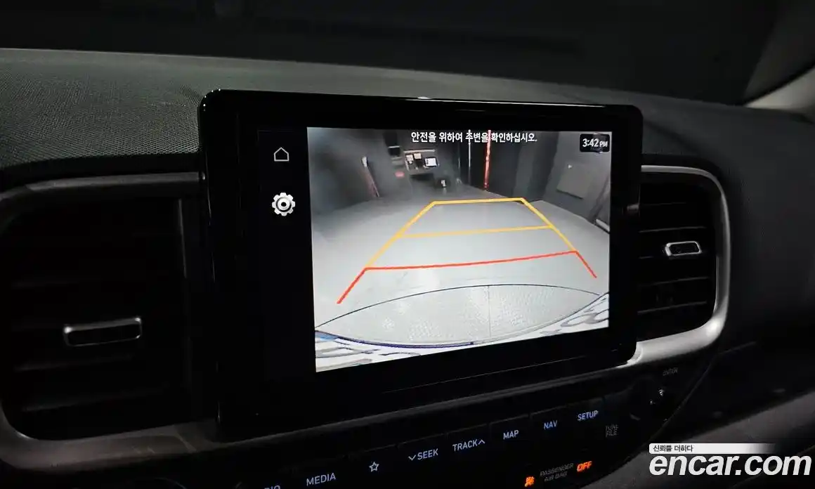 Hyundai Venue 2022 1.6 Автомат в Москве № 530831, фото 15