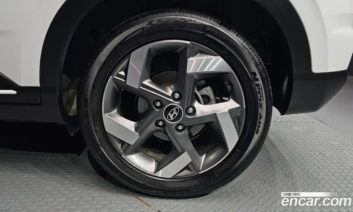 Hyundai Venue 2022 1.6 Автомат в Москве № 530831, фото 5