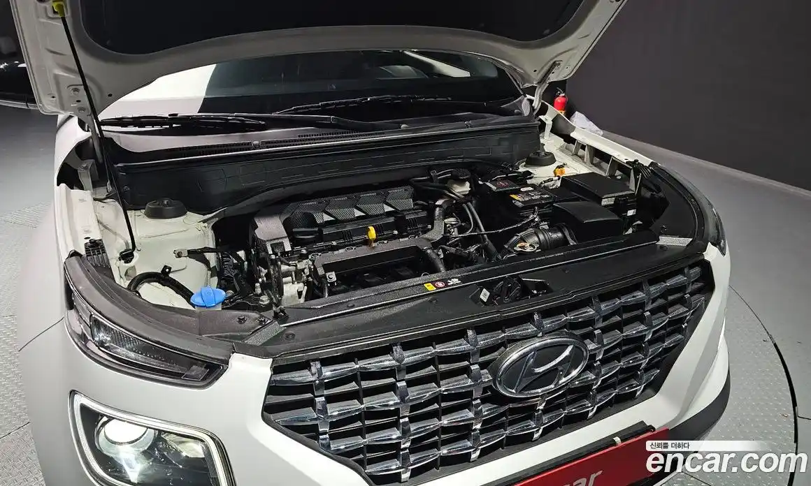 Hyundai Venue 2022 1.6 Автомат в Москве № 530831, фото 6