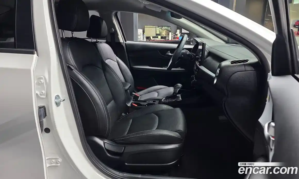 Kia K3 2024 1.6 Автомат в Москве № 531617, фото 11