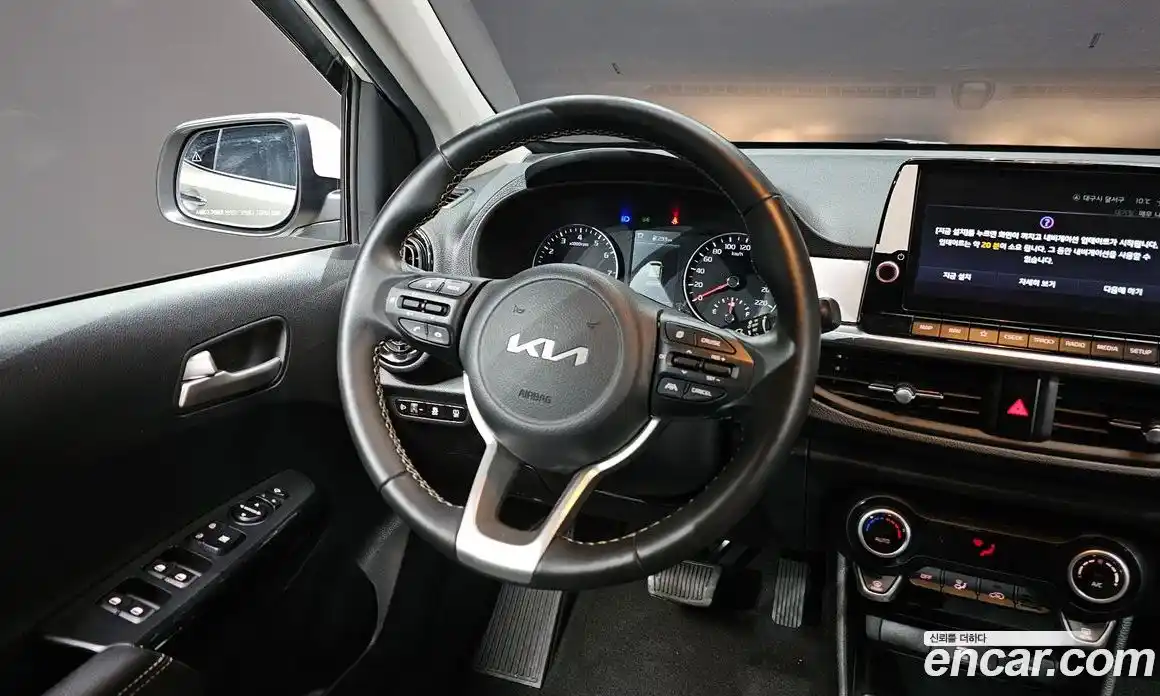 Kia Morning 2023 1.0 Автомат в Москве № 532466, фото 13