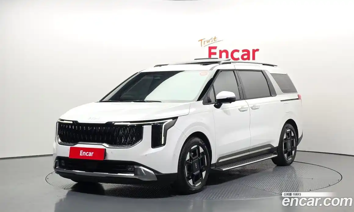 Kia Canival 2024 1.6 Автомат в Москве № 532603, фото 1