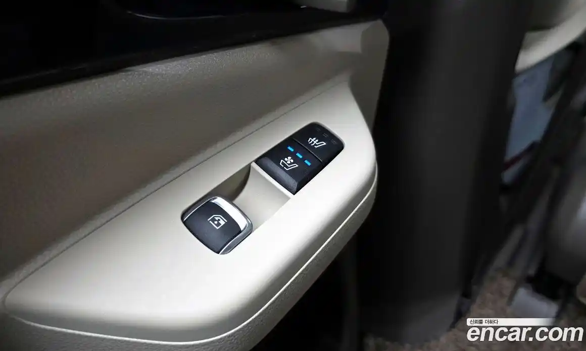 Kia Canival 2024 1.6 Автомат в Москве № 532603, фото 18