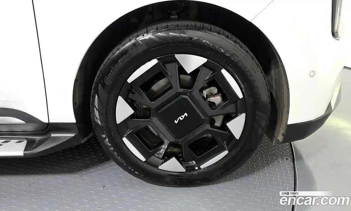 Kia Canival 2024 1.6 Автомат в Москве № 532603, фото 5