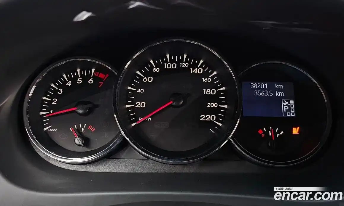 Renault SM3 2010 1.6 Автомат в Москве № 533449, фото 8