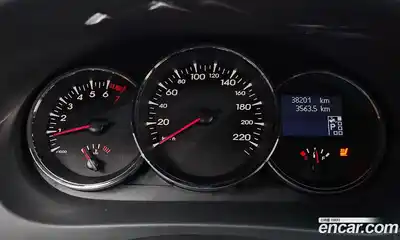 Renault SM3 2010 1.6 Автомат в Москве № 533449, миниатюра 8